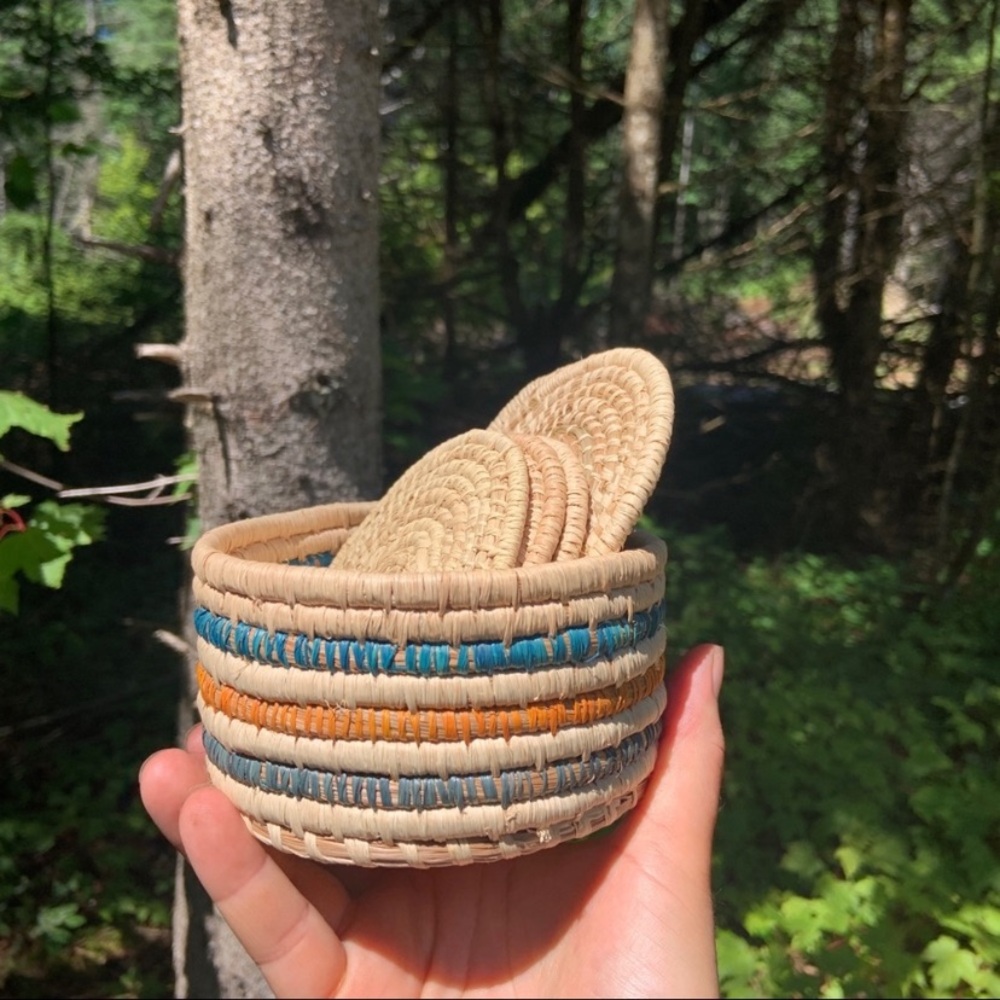 Beautiful Boho Woven Rattan Coaster Set with Container - Picture 6 of 8
